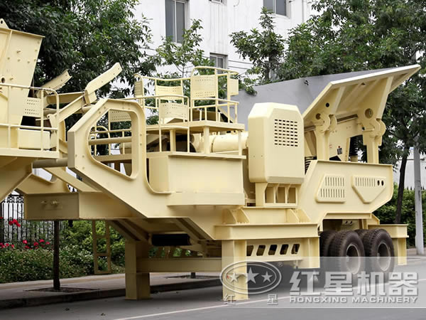 輪胎式移動(dòng)碎煤機(jī) 輪胎式移動(dòng)碎煤機(jī)