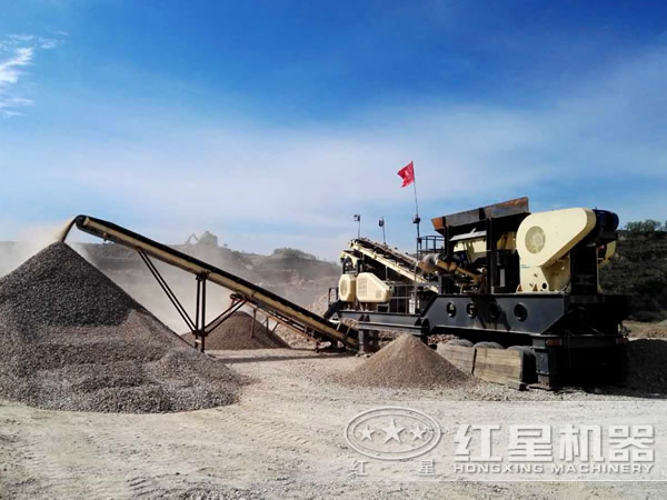 車載式移動制沙機(jī)工作現(xiàn)場 車載式移動制沙機(jī)工作現(xiàn)場