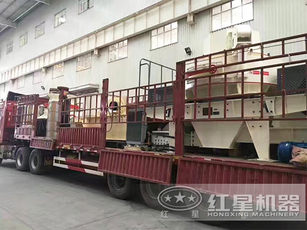 制砂機(jī)發(fā)貨現(xiàn)場 制砂機(jī)發(fā)貨現(xiàn)場