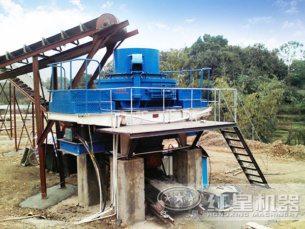 制砂機(jī)生產(chǎn)現(xiàn)場 制砂機(jī)生產(chǎn)現(xiàn)場