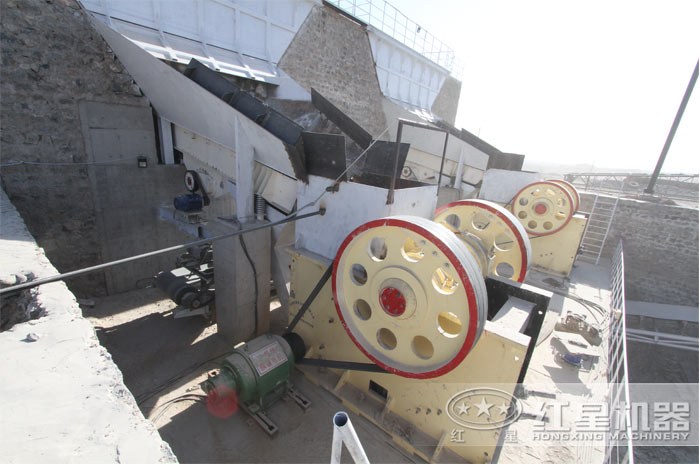 磕石子機工作現(xiàn)場實拍 磕石子機工作現(xiàn)場實拍