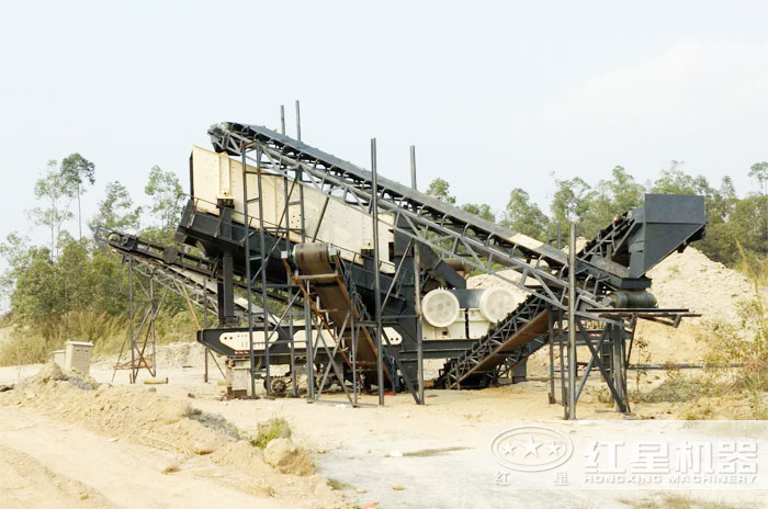 可移動(dòng)振動(dòng)篩沙機(jī)，半掛車車頭牽引隨時(shí)隨地流動(dòng)作業(yè)