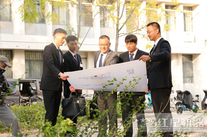 技術(shù)工程師時刻關(guān)注您的需求 技術(shù)工程師時刻關(guān)注您的需求