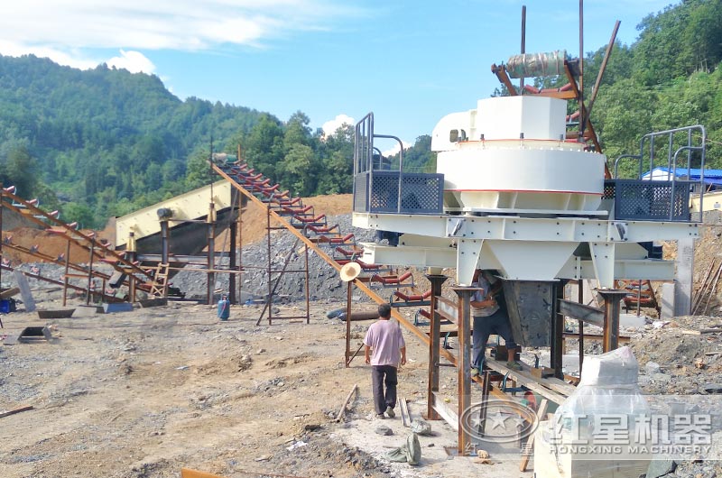 VSI沖擊式破碎機安裝現(xiàn)場 VSI沖擊式破碎機安裝現(xiàn)場