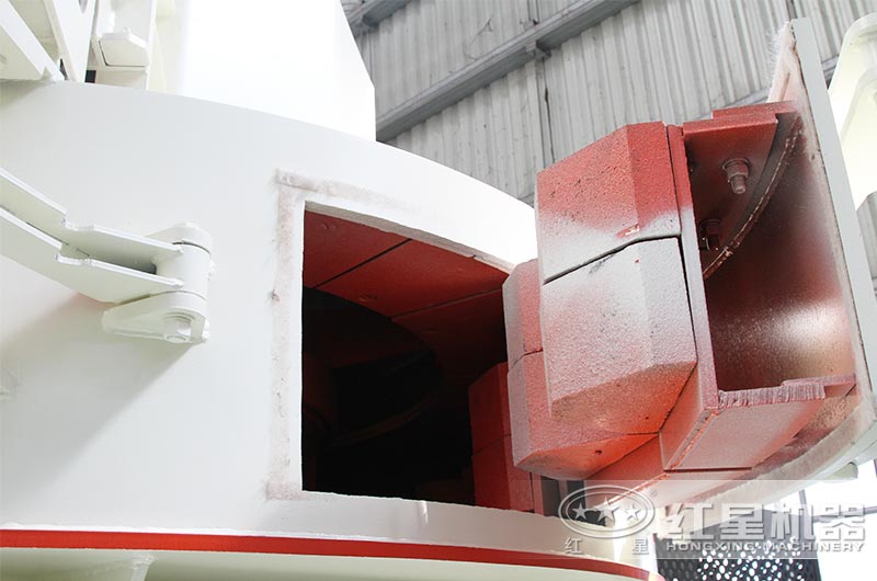 側(cè)面液壓蓋可開 側(cè)面液壓蓋可開