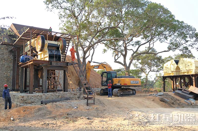 頁巖破碎、制砂海外生產(chǎn)現(xiàn)場搭建中