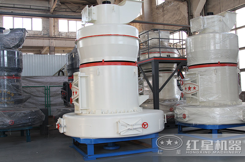 雷蒙磨生產(chǎn)車間，設備貨源充足