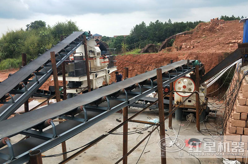 時產(chǎn)400噸石灰石制砂現(xiàn)場 時產(chǎn)400噸石灰石制砂現(xiàn)場