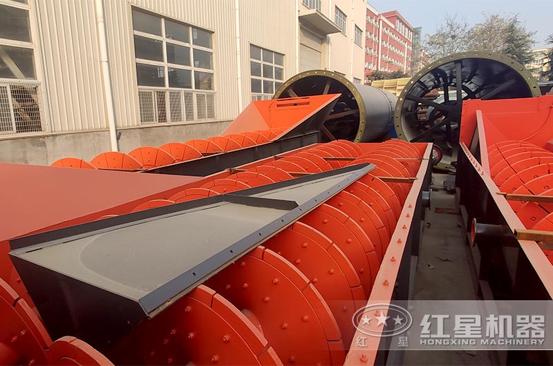 雙螺旋蛟龍洗砂機(jī)展示 雙螺旋蛟龍洗砂機(jī)展示