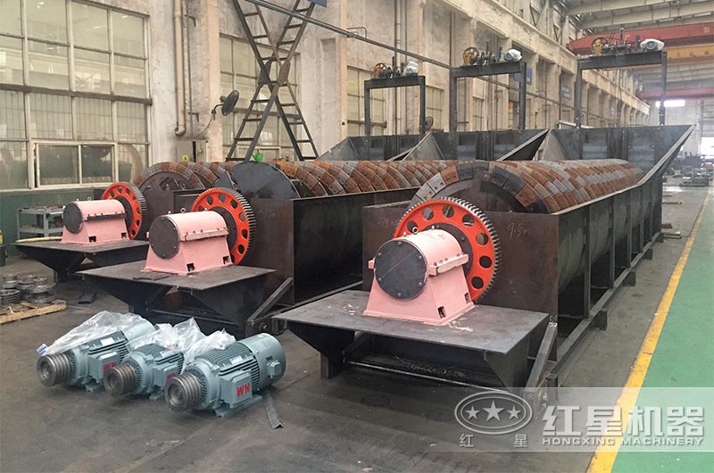 蛟龍洗砂機(jī)生產(chǎn)車間實(shí)拍 蛟龍洗砂機(jī)生產(chǎn)車間實(shí)拍