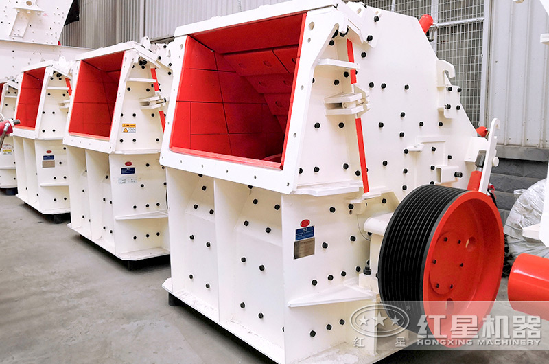 中碎粉碎機(jī)反擊式破碎機(jī)，粉碎軟料