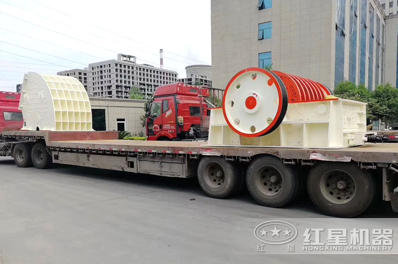 錘式破碎機(jī)發(fā)貨現(xiàn)場 錘式破碎機(jī)發(fā)貨現(xiàn)場