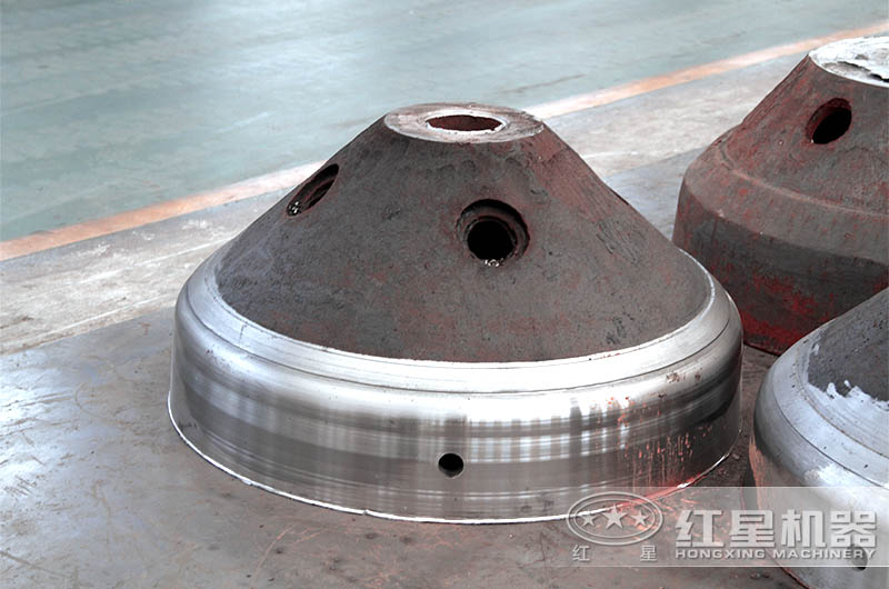 hp300圓錐破碎機(jī)每小時(shí)產(chǎn)多少噸？多少錢一臺(tái)？