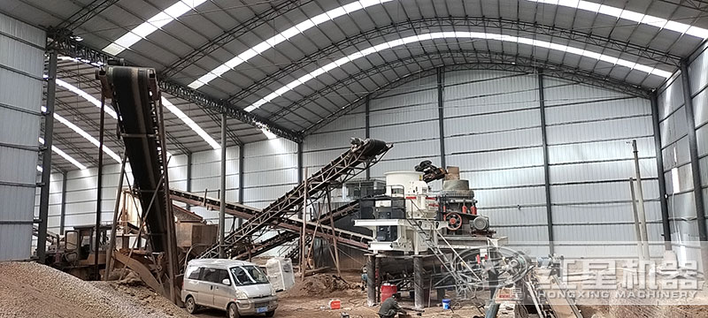 碎沙機設(shè)備多少錢一套，一天能生產(chǎn)多少？