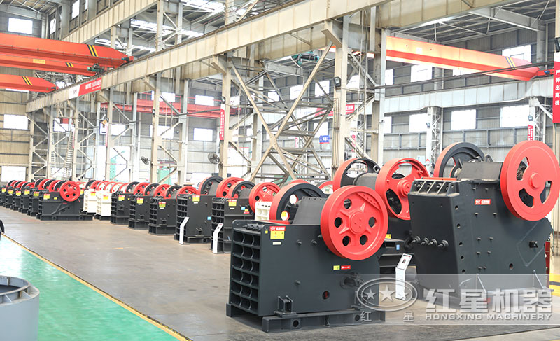 粗料破碎機(jī)-鄂破車(chē)間現(xiàn)貨，型號(hào)不同價(jià)格不等