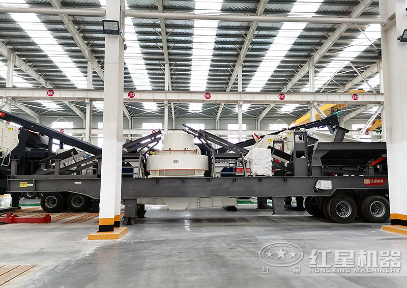 移動(dòng)小型制砂機(jī)要多少錢，一小時(shí)產(chǎn)量多少噸（附視頻）