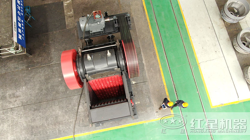 粗料破碎機一臺多少錢，每小時產量多少噸，有沒有現場視頻