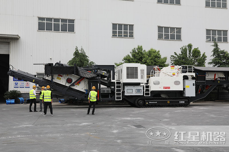 客戶來(lái)廠參觀玄武巖破碎設(shè)備 客戶來(lái)廠參觀玄武巖破碎設(shè)備